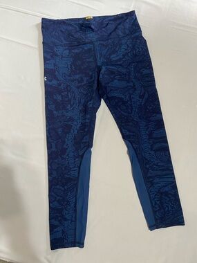 Under Armour Women's Athletic Workout Cropped Leggings Blue Camo Size Large